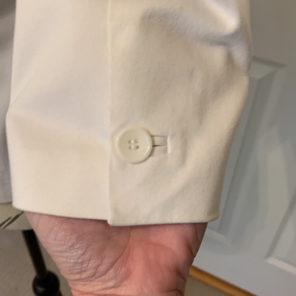 Three quarter sleeve white jacket/blazer from Limited. Sz XS - Picture 3 of 6